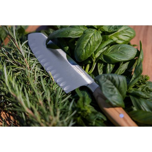 Wüsthof Amici Santoku 17 cm bordázott kés