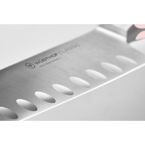 Wüsthof Classic Colour Santoku 17 cm bordázott kés – Pink Himalayan Salt