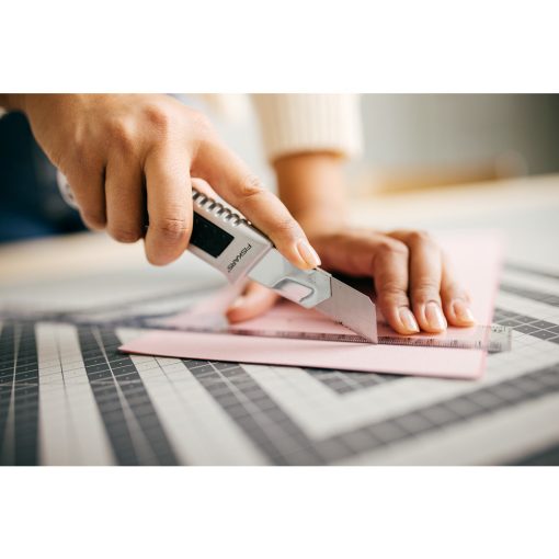 FISKARS Professzionális pengekés (18 mm)