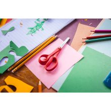 FISKARS Classic gyermekolló (13 cm) piros, balkezes