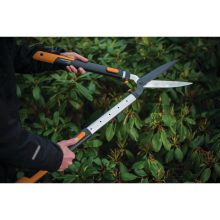 FISKARS SmartFit teleszkópos sövénynyíró HS86