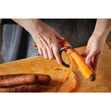 FISKARS Functional Form hámozó (Y formájú)