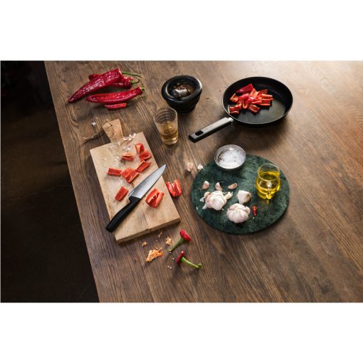 FISKARS Hard Edge szakácskés (16 cm)