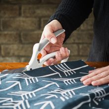 FISKARS Easy Action szövetvágó olló (26 cm)