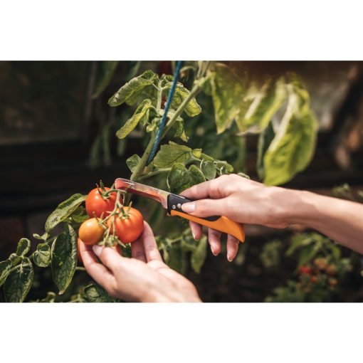 FISKARS X-Series összecsukható betakarító kés K80