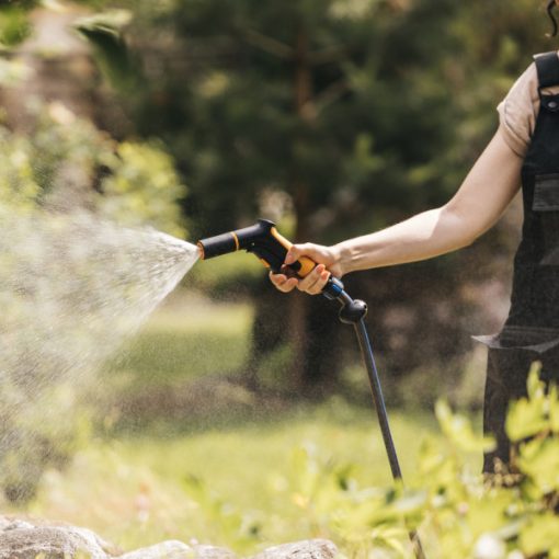 FISKARS Comfort 2 funkciós öntözőfej, elülső vezérlés