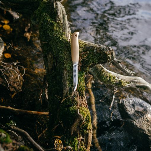 FISKARS Norden outdoor kés, bőr tokkal