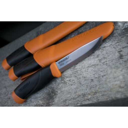 MORAKNIV Companion HeavyDuty (S) kés, tokkal, vérnarancs