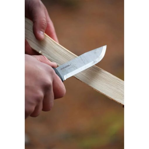MORAKNIV Garberg (S) tőr, tokkal + Survival Kit tűzgyújtó készlet