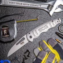 SOG Escape FL zsebkés