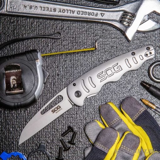 SOG Escape FL zsebkés