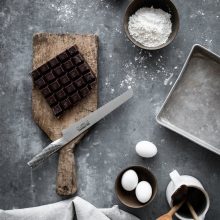 GLOBAL kenyérvágó kés 22 cm